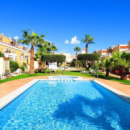 Casa La Zenia Elite Townhouse With Shared Pool And 10 Minutes Walk To Beach Villa Orihuela Exteriör bild