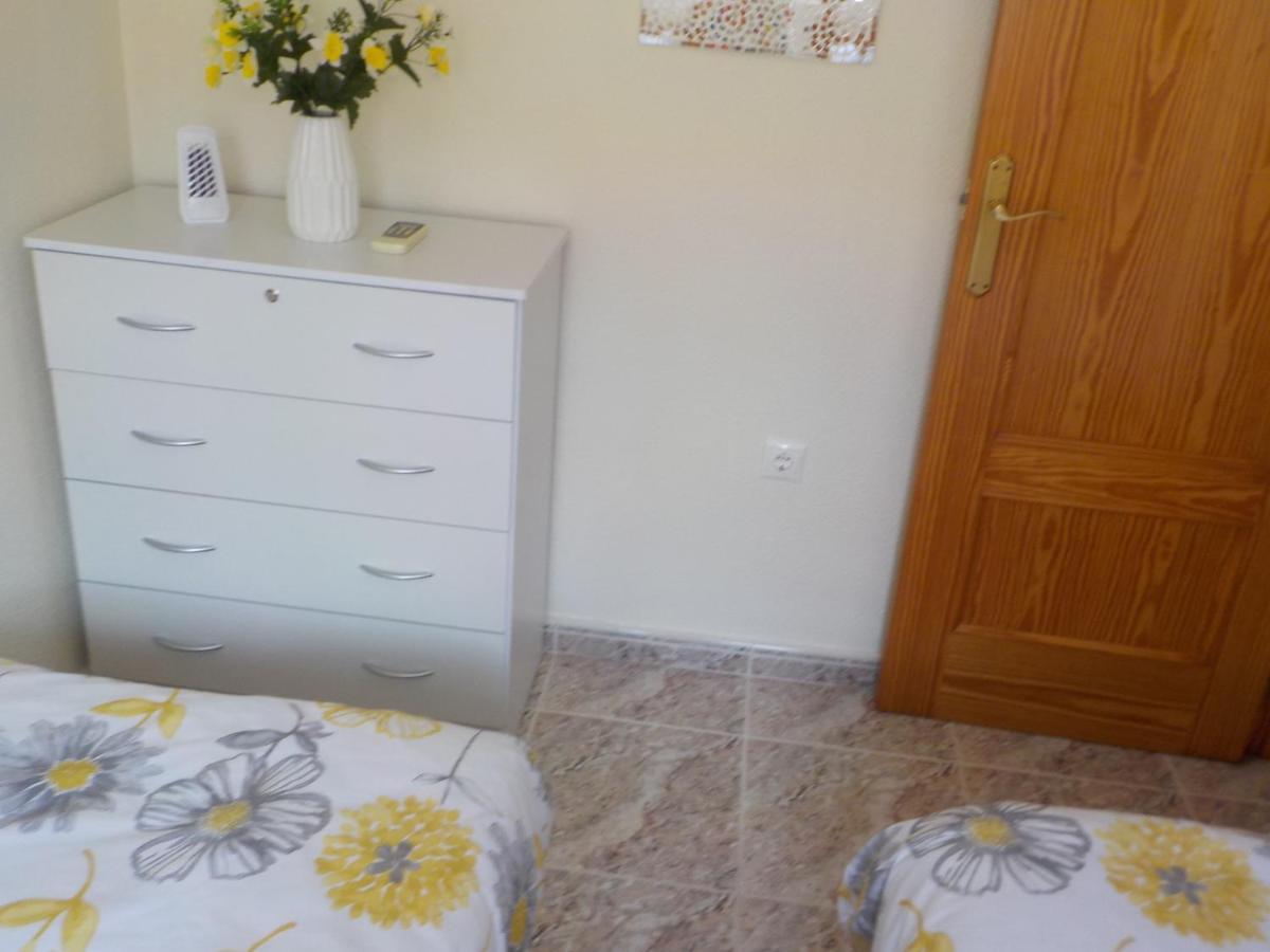 Casa La Zenia Elite Townhouse With Shared Pool And 10 Minutes Walk To Beach Villa Orihuela Exteriör bild