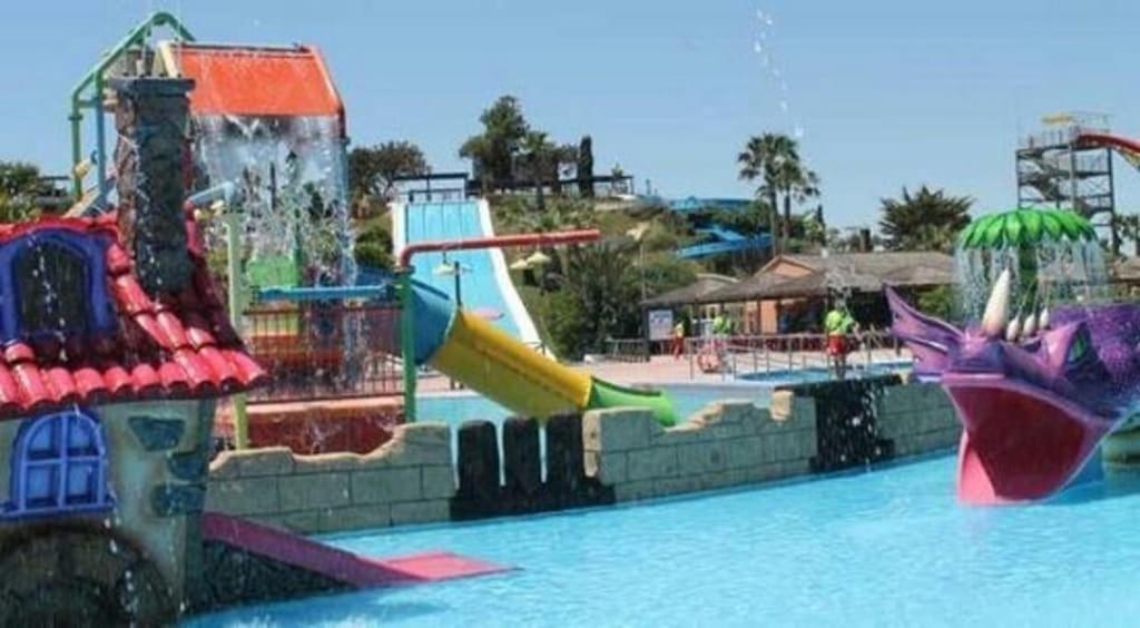 Casa La Zenia Elite Townhouse With Shared Pool And 10 Minutes Walk To Beach Villa Orihuela Exteriör bild